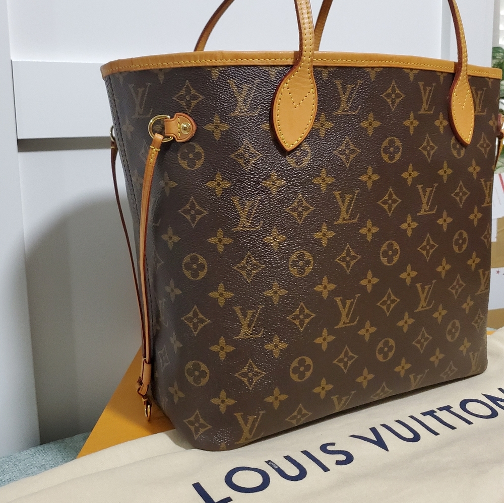 Louis Vuitton Neverfull MM Monogram